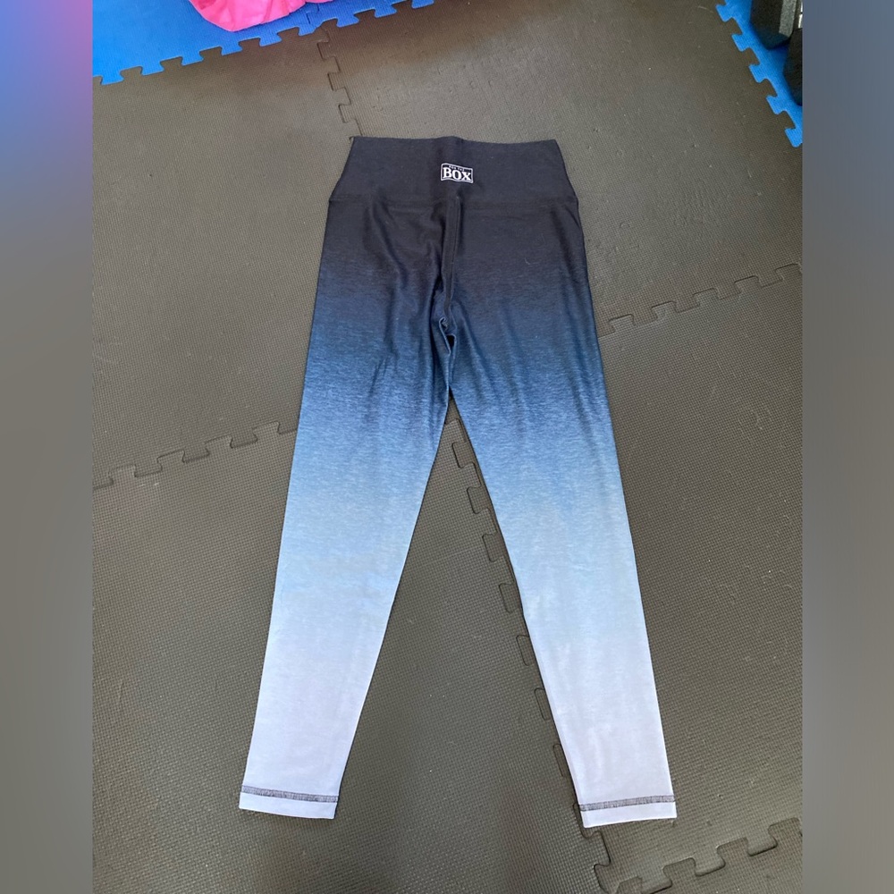 Rok the Box 25” leggings, M